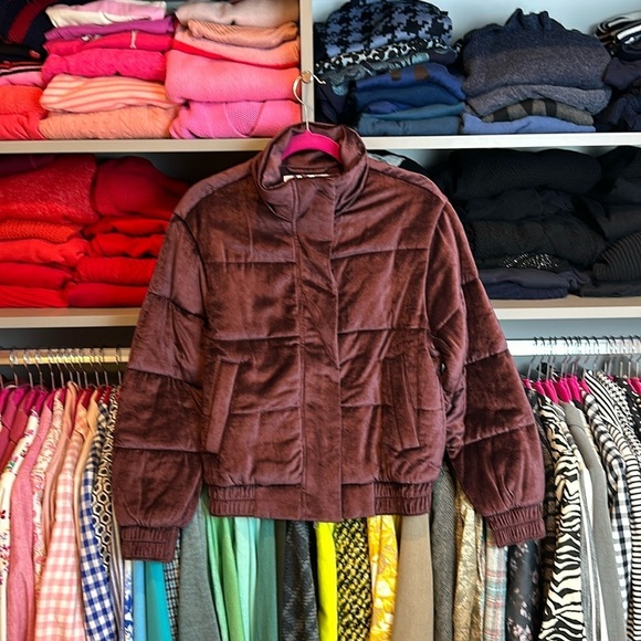 Lou & Grey by Loft aubergine velvet like colored bomber jacket size XS NWT - Picture 1 of 4